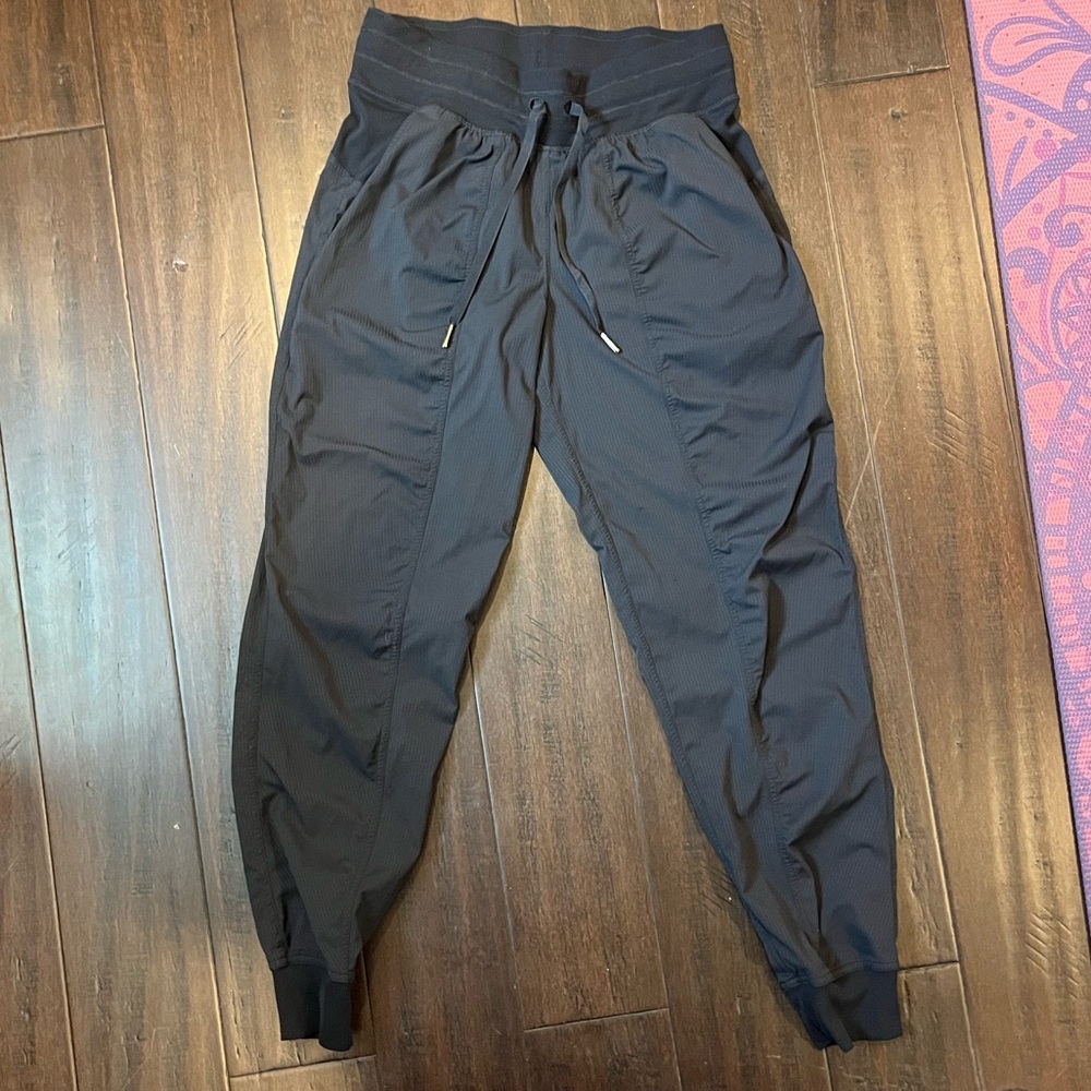 Lululemon dance studio joggers
